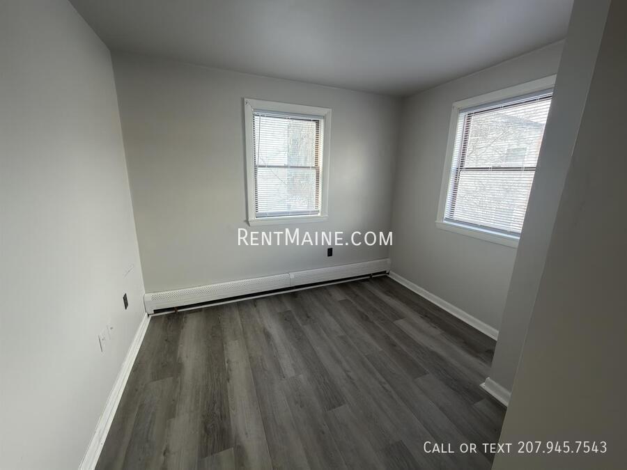 Building Photo - 47 Sanford St