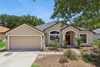 Building Photo - 1106 Natural Oaks Dr
