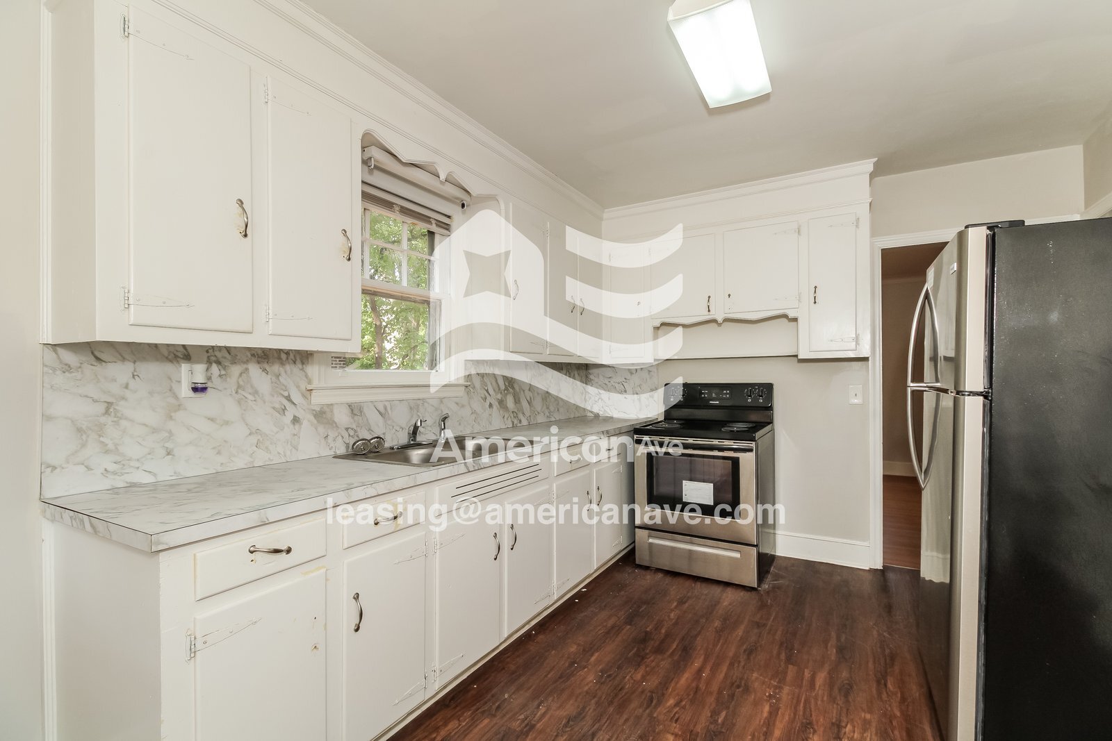 Building Photo - 3028 Dennis Dr