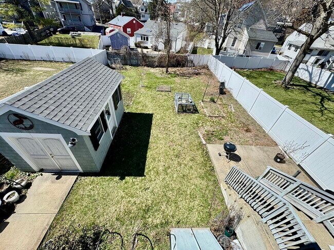 Building Photo - 70 Durso Ave