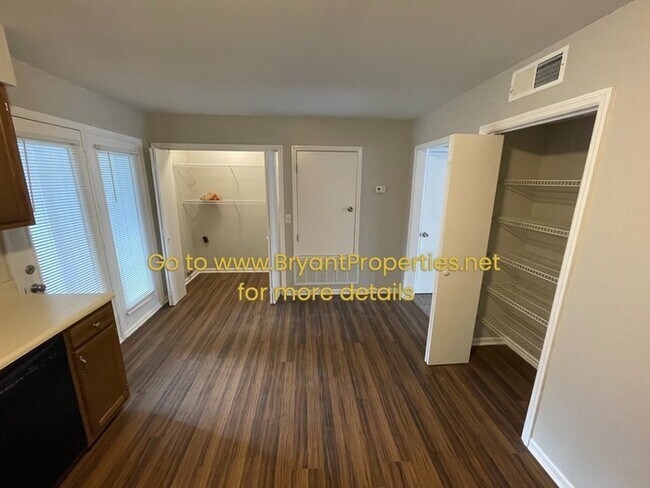 Building Photo - Nashville - Percy Priest Lake/Airport Area