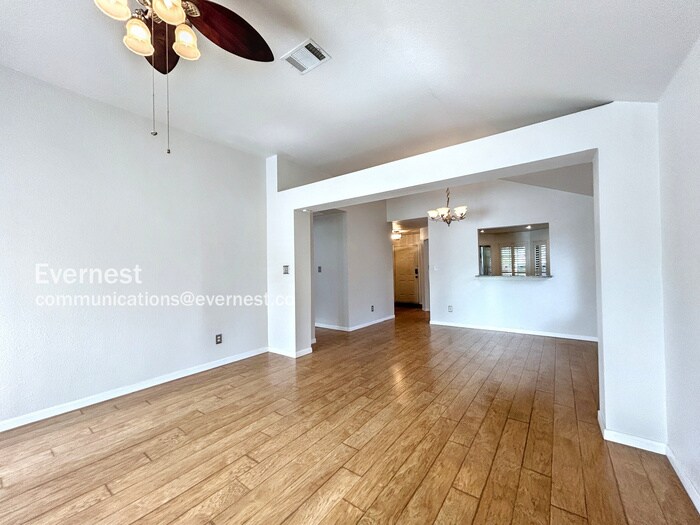 Building Photo - 107 Blue Ridge Trail