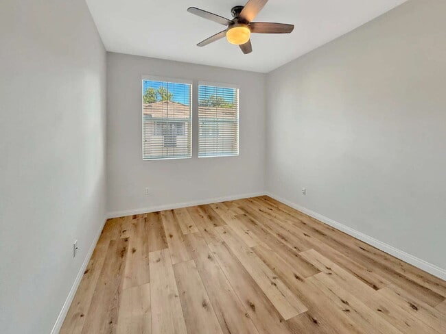 Building Photo - Welcome Home to the Treana Community in Stevenson Ranch 3BR 2 BA