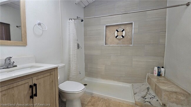 Building Photo - 44 Crawford Dr