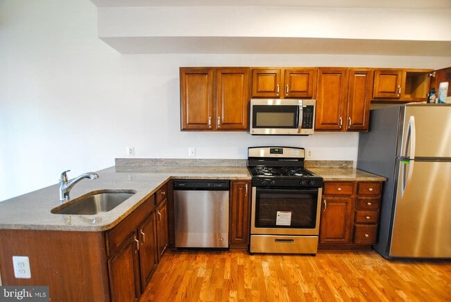 Building Photo - 2210 Eutaw Pl