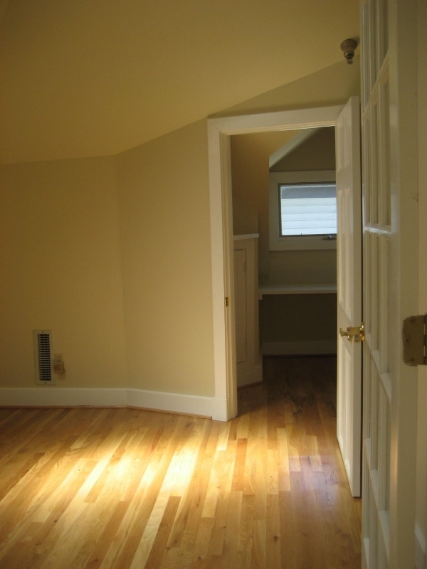 Building Photo - 331 22nd Ave N