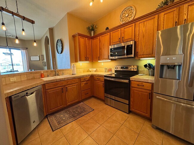 Building Photo - Luxurious Furnished Golf Course Short-Term Rental