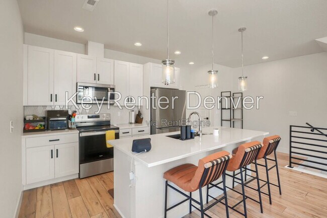 Building Photo - 2882 S Pancratia St