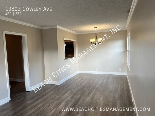 Building Photo - 13803 Cowley Ave