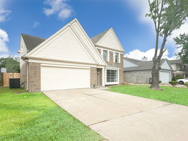 Building Photo - 20603 Apache Lake Dr