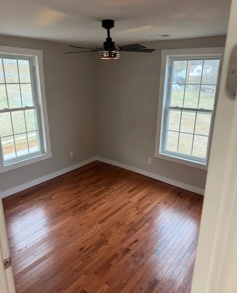 Building Photo - 520 Virginia Ave