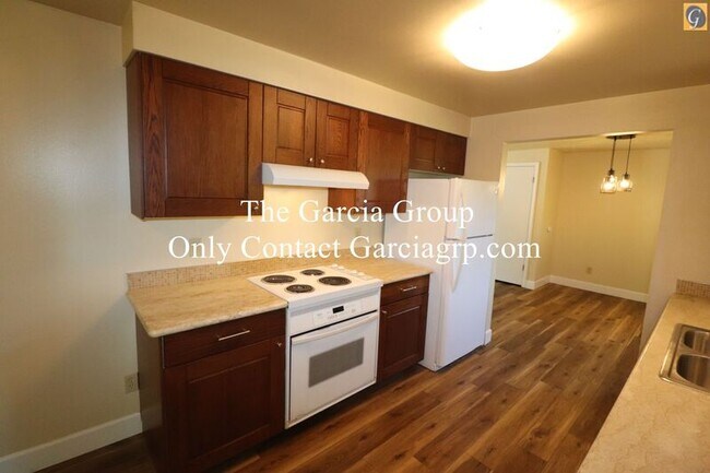 Building Photo - 20540 NW Highland Ct