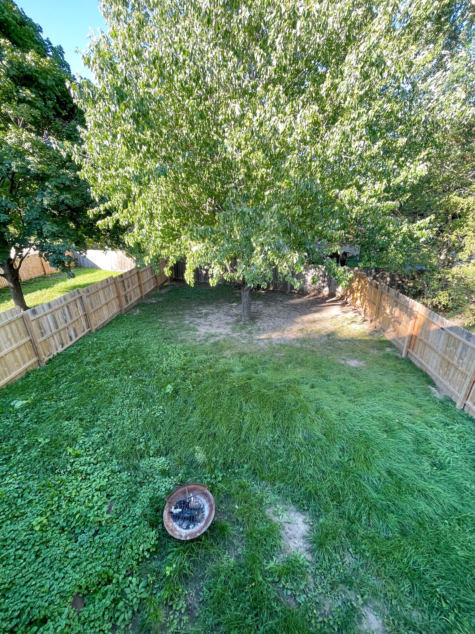 Building Photo - 2925 King James Way