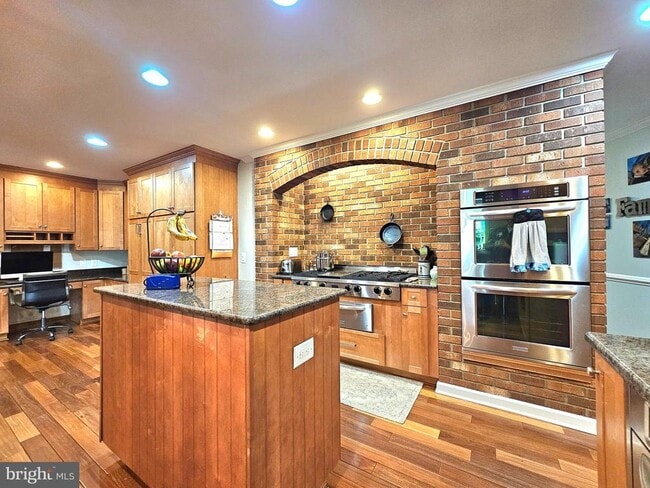 Building Photo - 3803 Aquia Dr
