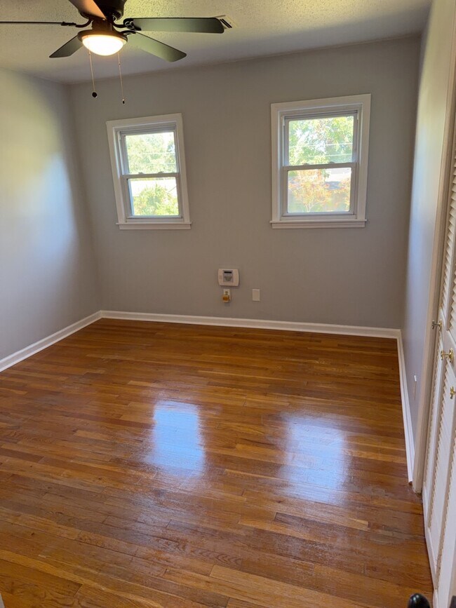 Building Photo - 4064 Johnstown Dr