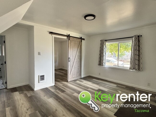 Building Photo - Fully Remodeled Tacoma Home with Detached ...
