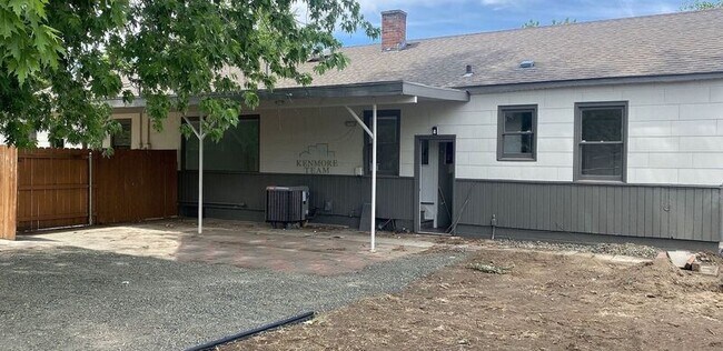 Building Photo - 1426 Marshall Ave