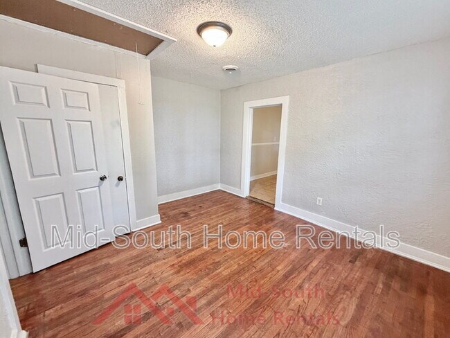 Building Photo - 1379 Ferguson Rd