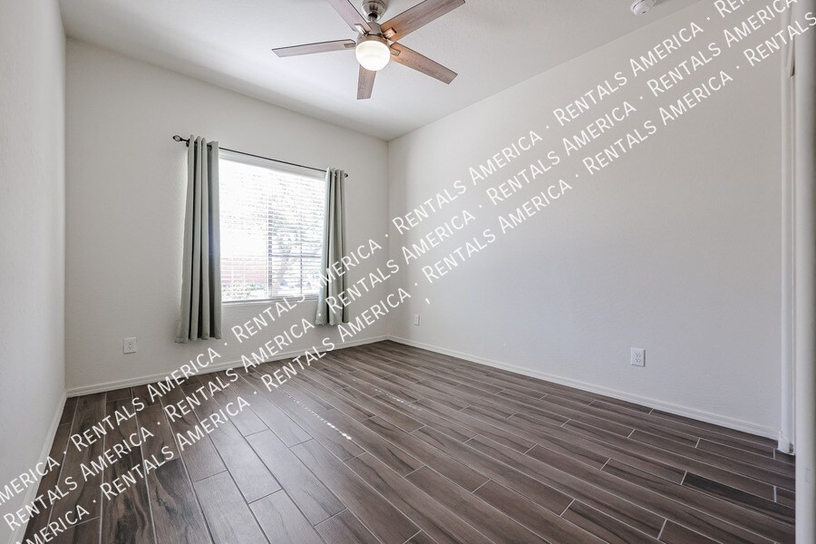 Building Photo - 25970 W Cat Balue Dr