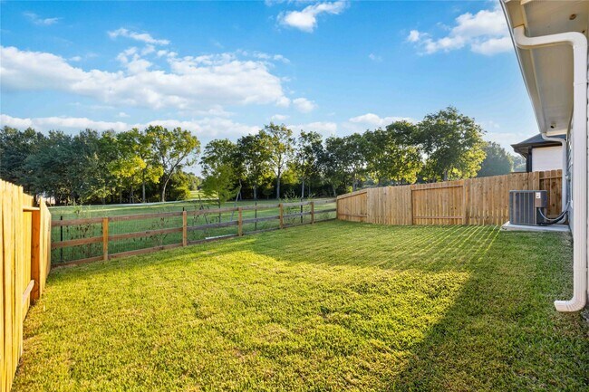 Building Photo - 11824 E Gate Dr
