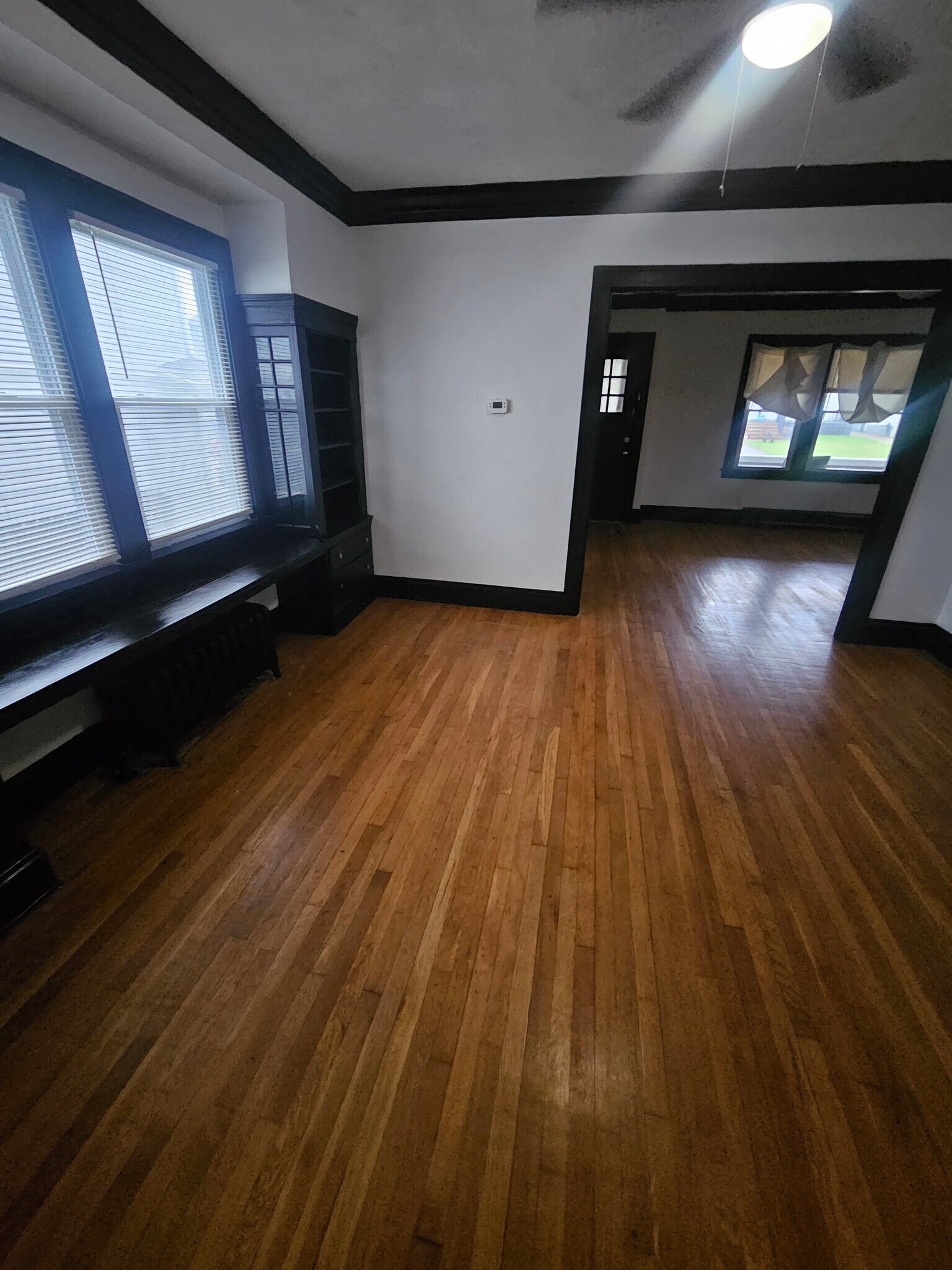 Building Photo - 4280 E 124th St