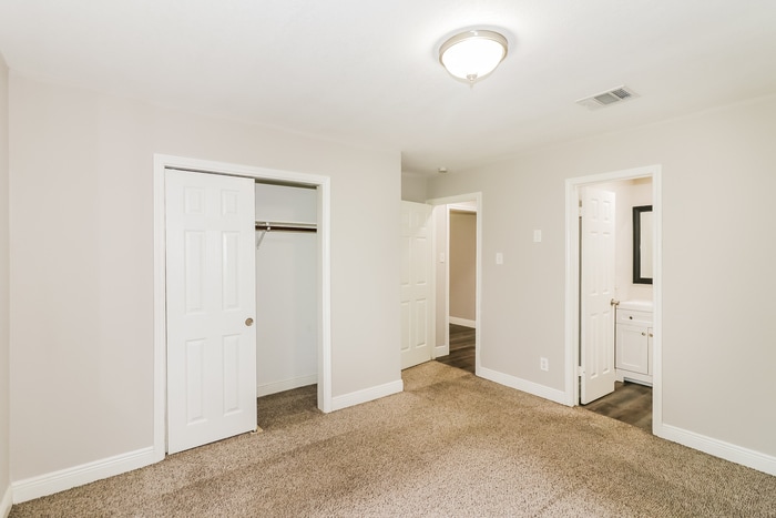 Building Photo - 13515 Greywood Dr