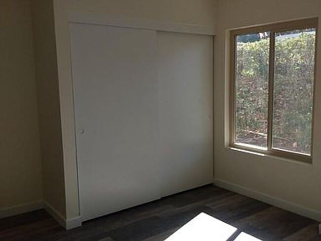 Building Photo - Age 55+ Only - Remodeled One Bedroom Condo - Age 55+ Only