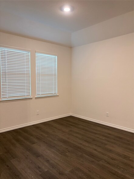 Building Photo - 152 Whitetail Wy