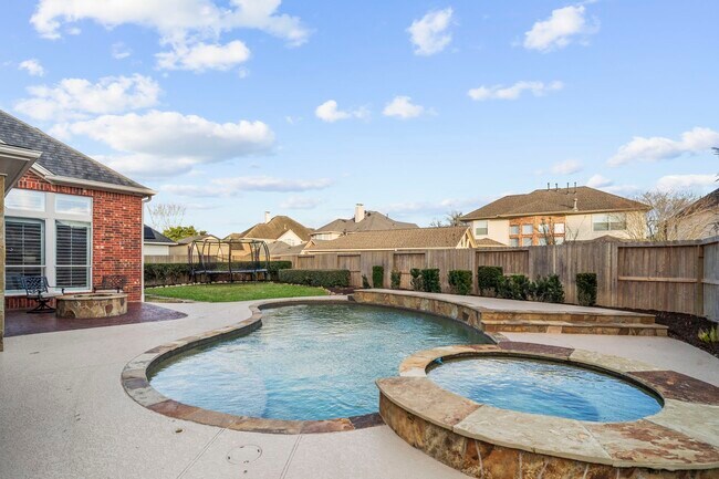 Building Photo - 2822 Taylorcrest