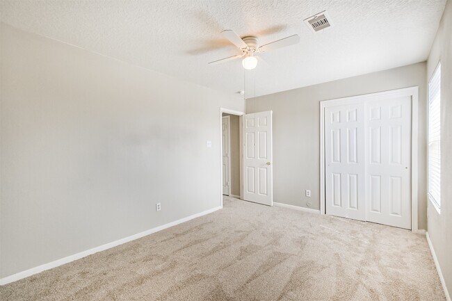 Building Photo - 5626 Calm Ct