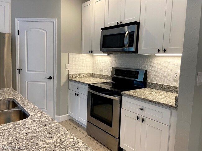 Building Photo - 2502 31st St SW