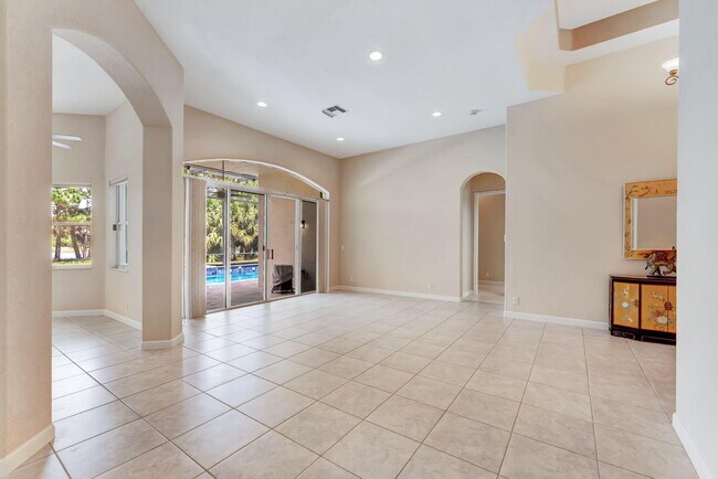 Building Photo - 8345 Pine Cay