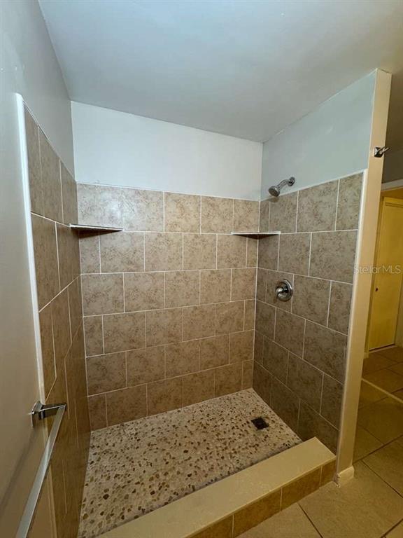 Building Photo - 2050 Oleander Blvd