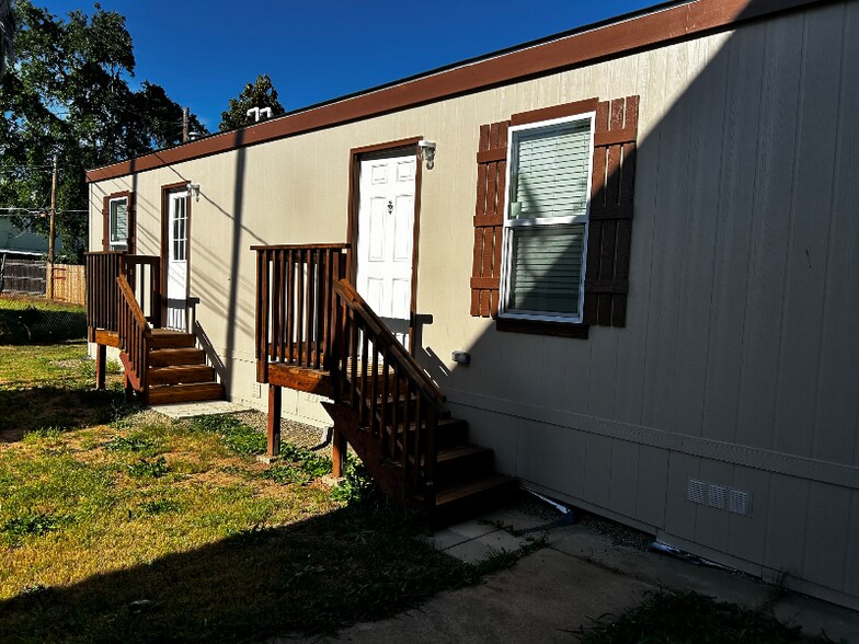 Primary Photo - 2959 Portsmouth Dr
