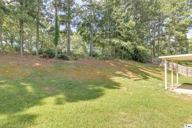 Building Photo - 113 Arbor Cove Cir
