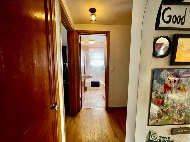 Building Photo - 226 Nevada St