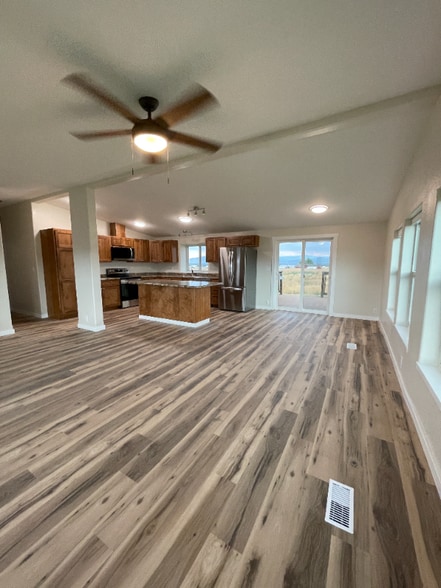 Building Photo - 297 Guthrie Rd