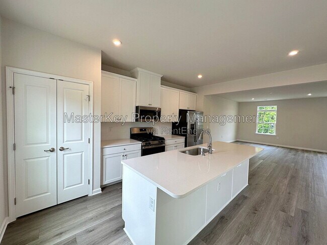 Building Photo - 1018 Kentlands Dr