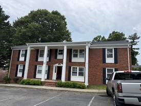 Building Photo - 500 N Church St