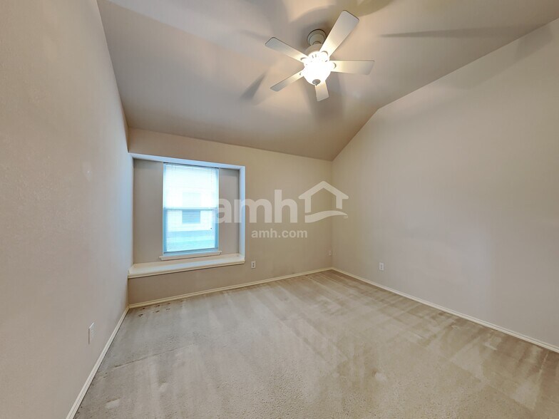 Building Photo - 209 Wenrick Dr