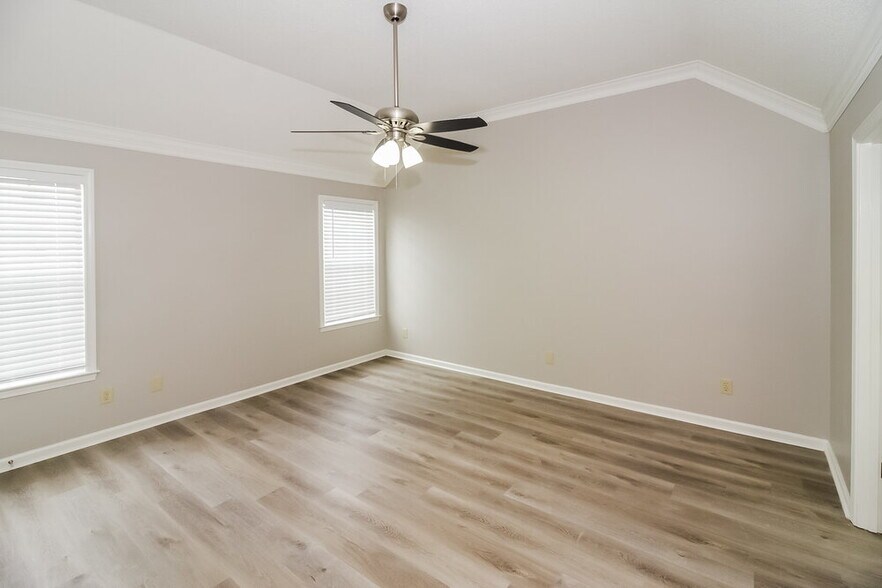 Building Photo - 1793 Black Bear Cir W