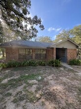 Building Photo - 489 Northwood Cir