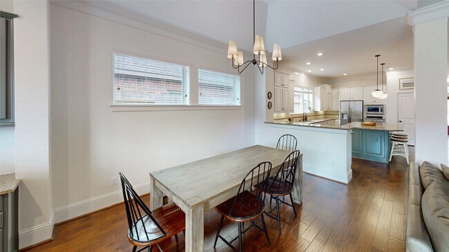 Building Photo - 8134 Caroline Ridge Dr