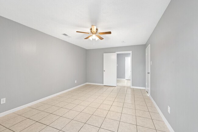Building Photo - 1363 Westgreen Blvd