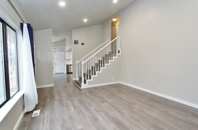 Building Photo - 11887 W Alfred St