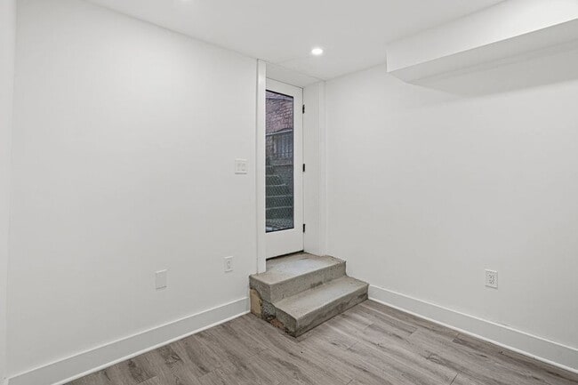 Building Photo - 1814 Ingleside Terrace NW