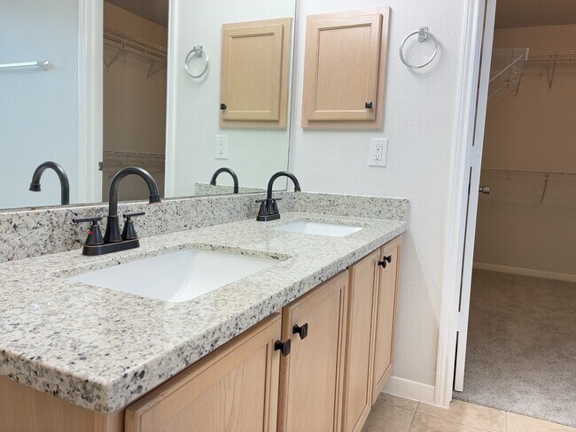 Building Photo - 10331 Marble Crest Dr