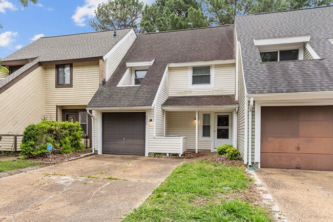 Building Photo - Beautiful 2-Bed, 2.5-Bath Home with Spacio...
