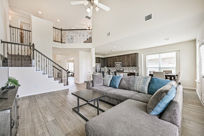 Building Photo - 23213 Zinfandel Dr