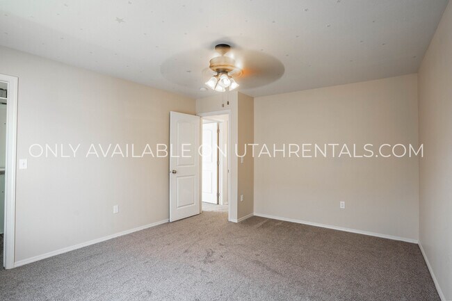 Building Photo - 215 S 1050 W